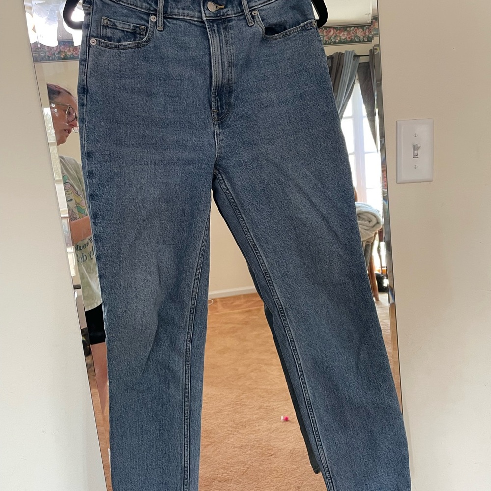 Everlane Women’s Original Cheeky Jean